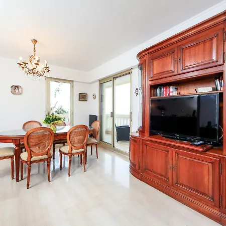 Palais Isabelle.2 Apartment *