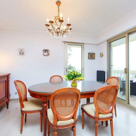 Palais Isabelle.2 Apartment *